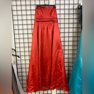 David’s Bridal Burnt Orange Strapless Dress 14